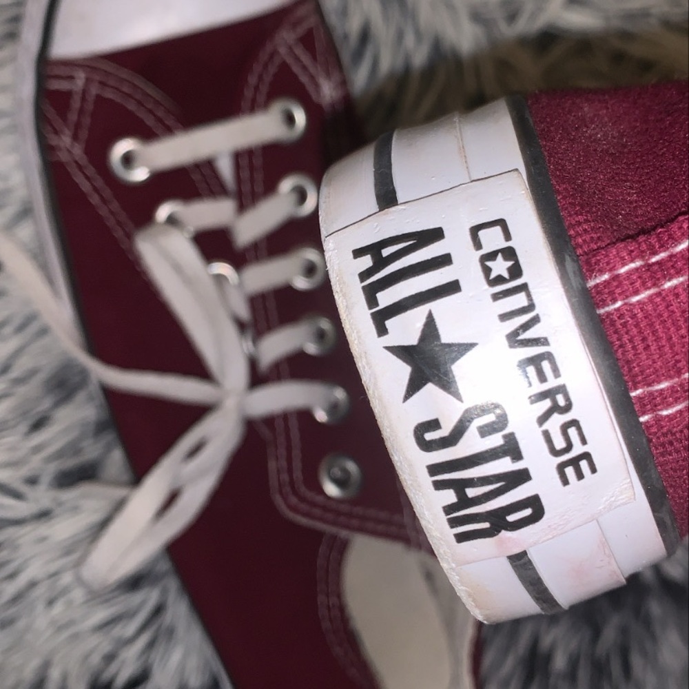 Maroon Comverse